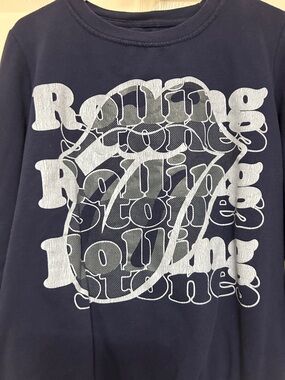 the Rolling Stones Navy Sweatshirt with Light Blue and Gray Logo - 2022 on tag M